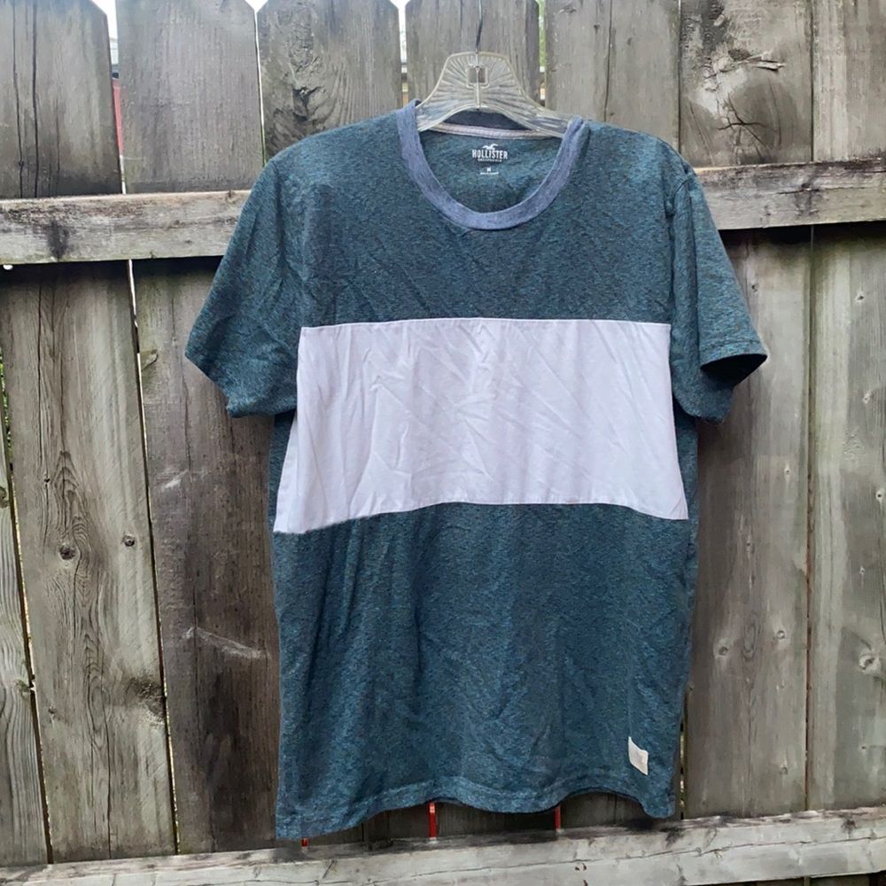 Hollister tee sz. M